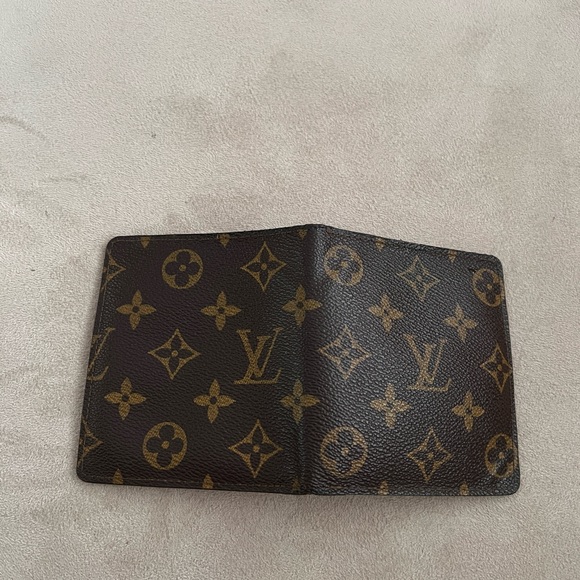 Authentic Louis Vuitton wallet - Picture 5 of 6